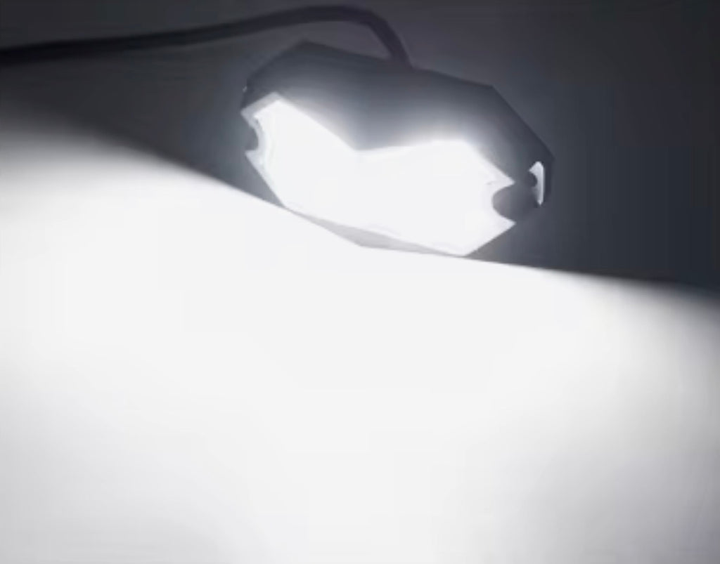 Battery powered rocklight