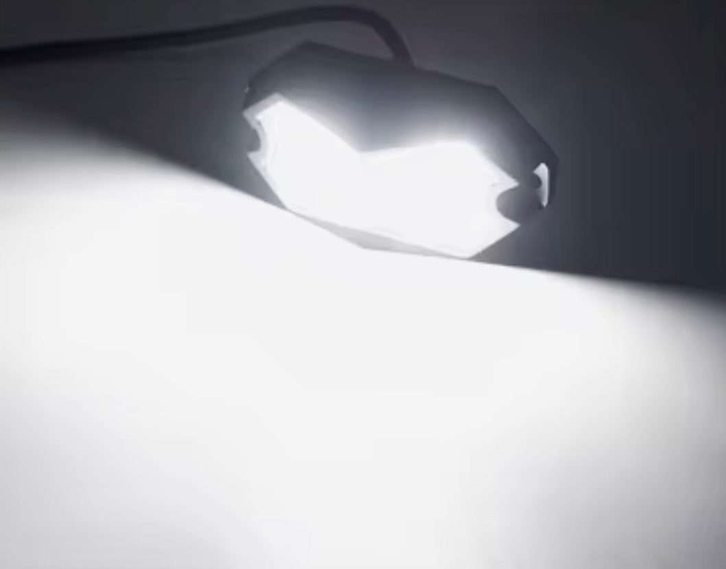 Battery powered rocklight